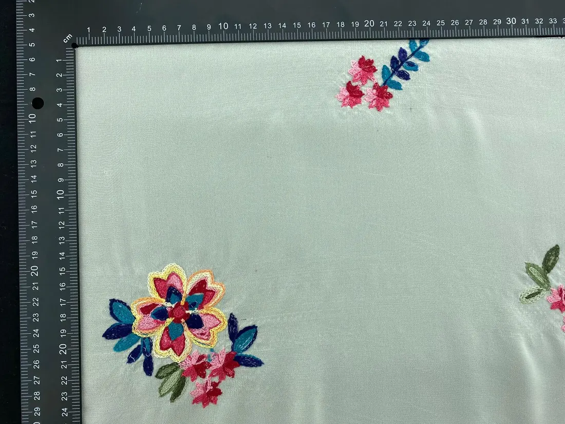 Çok Renkli Nakışlı Pamuk Vual Brode, 150 cm