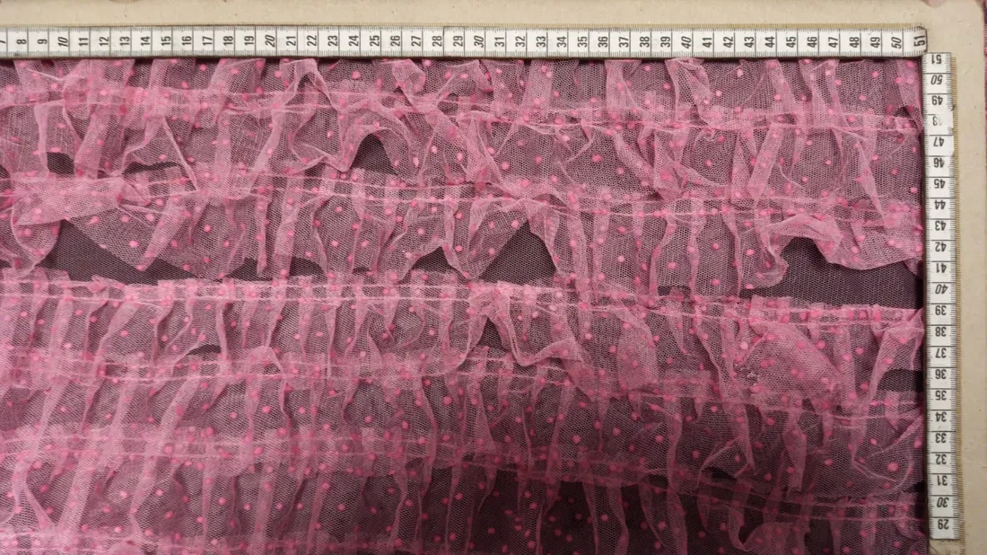 Pembe Fırfırlı Naylon Tül Dantel Kumaş - 96 cm