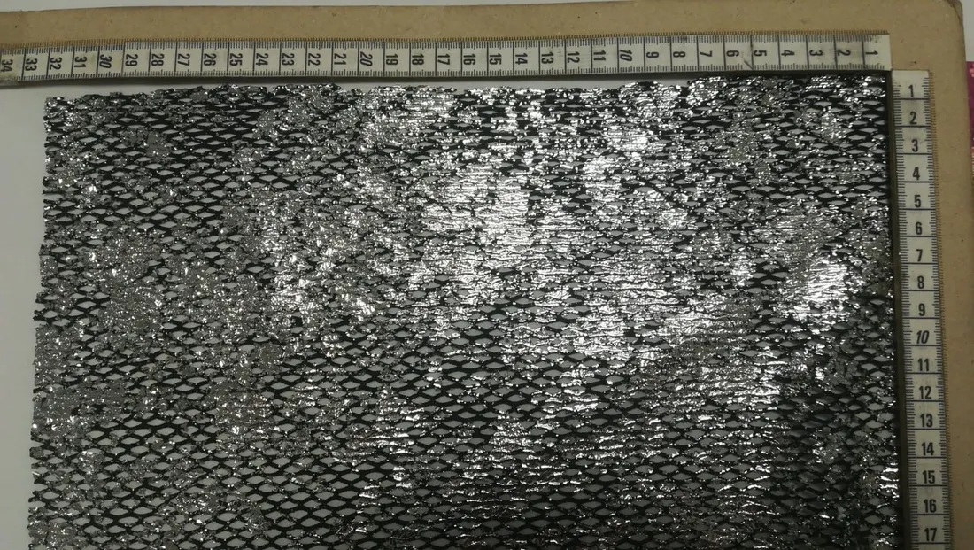 4558 Dantel · Yerli̇ · Lez · Polyester · Fi̇le · Si̇yah · Varakli · 150 Cm