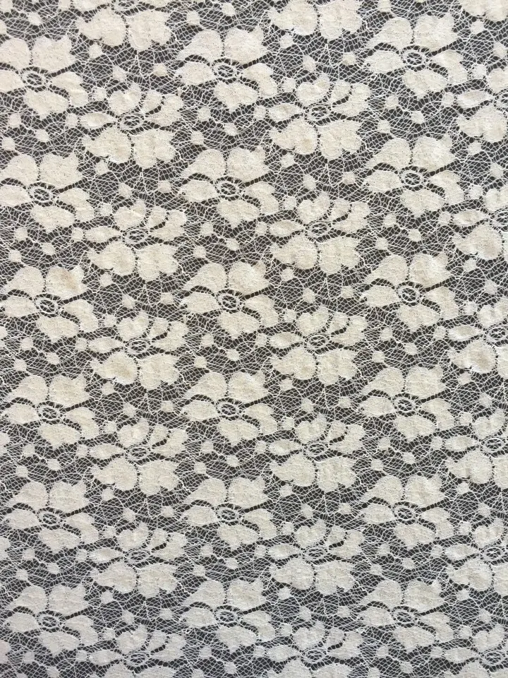Dantel · İthal · Lez · Pamuk Naylon · Li̇krali · Fi̇kseli̇ · 140 Cm