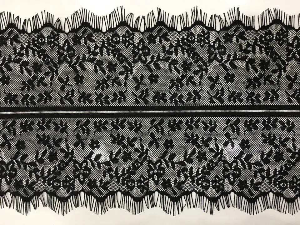 Siyah Sakallı Mat Polyester Dantel Bant - 31 cm