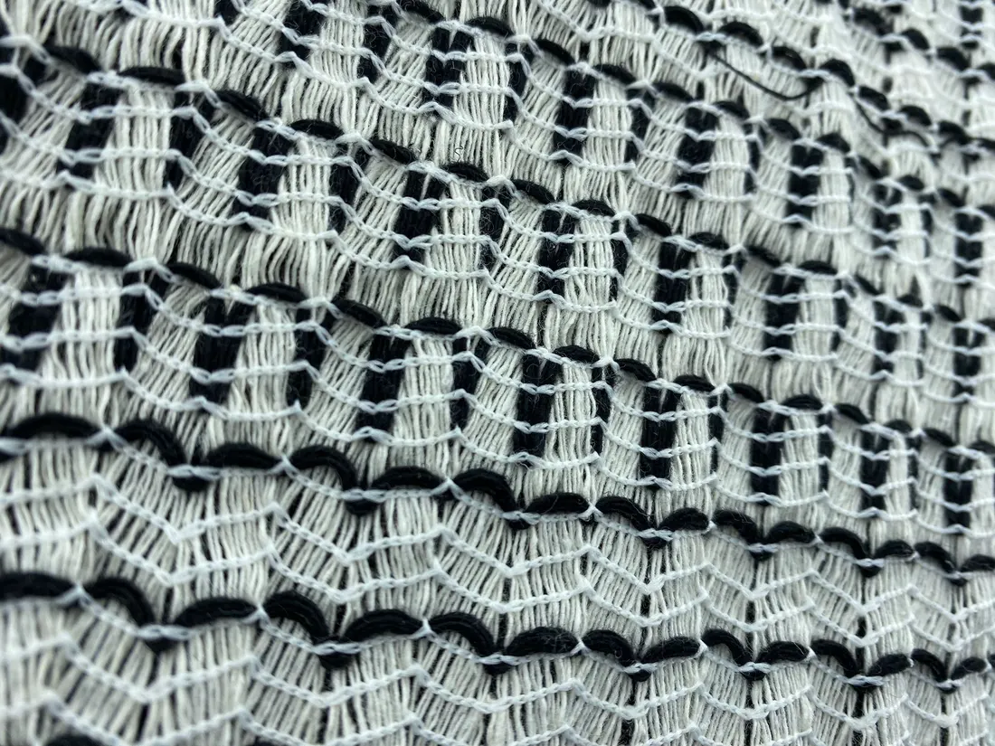 Kumaş · Yerli · Lez · Pamuk Polyester · Siyah-ham · 150 Cm