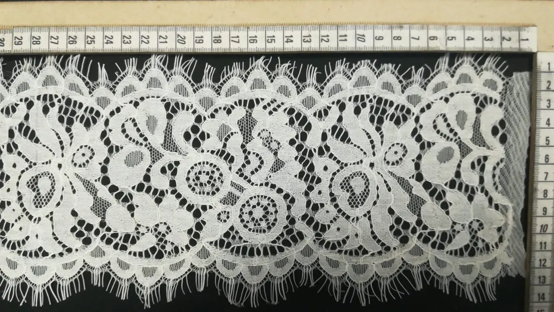 Off White Sakallı Kordlu Naylon Dantel Bant