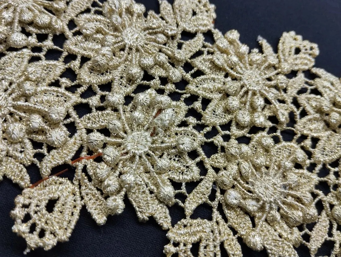 Gold Tomurcuklu Güpür Polyester Brode Bant