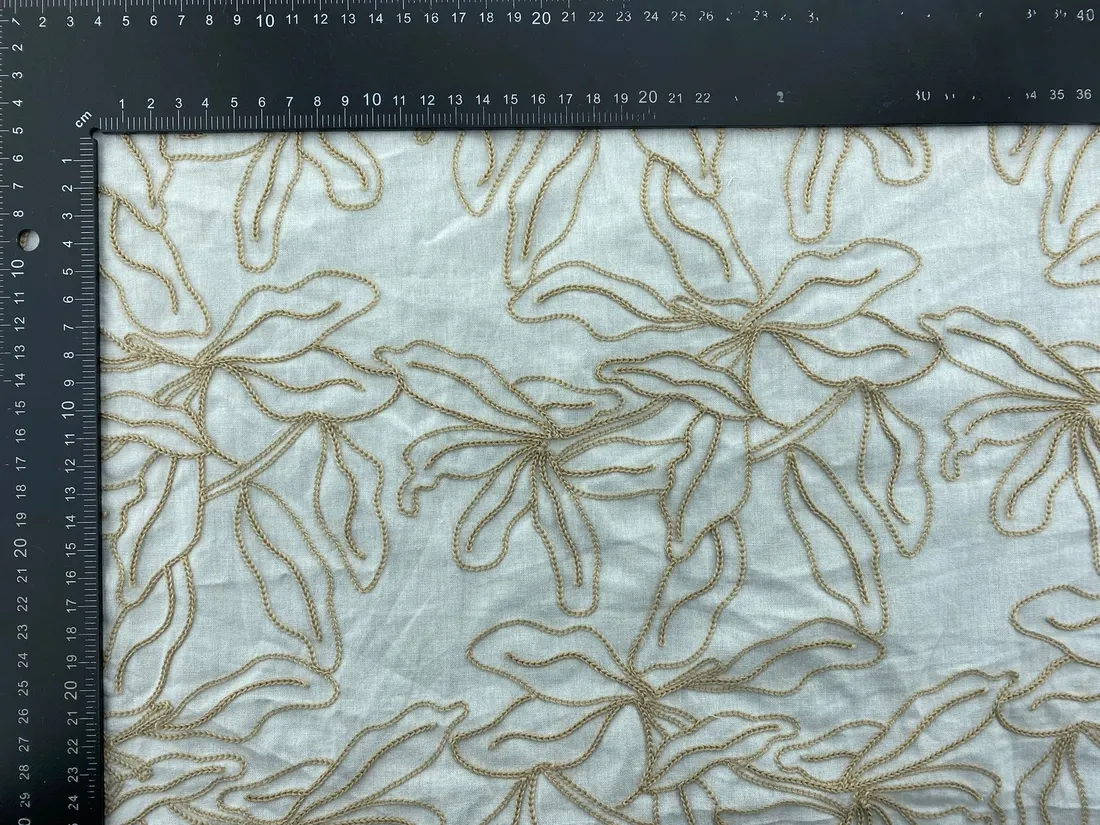 Kumaş · Yerli̇ · Lez · Pamuk Polyester · Süzeneli̇ İşleme · 30 · 1 · Popli̇n · Kasar Zemi̇n · Camel İp · 130 Cm