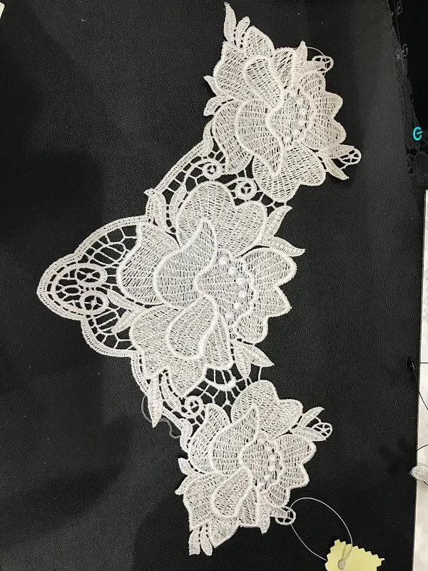 Beyaz Renk İthal Polyester Yaka