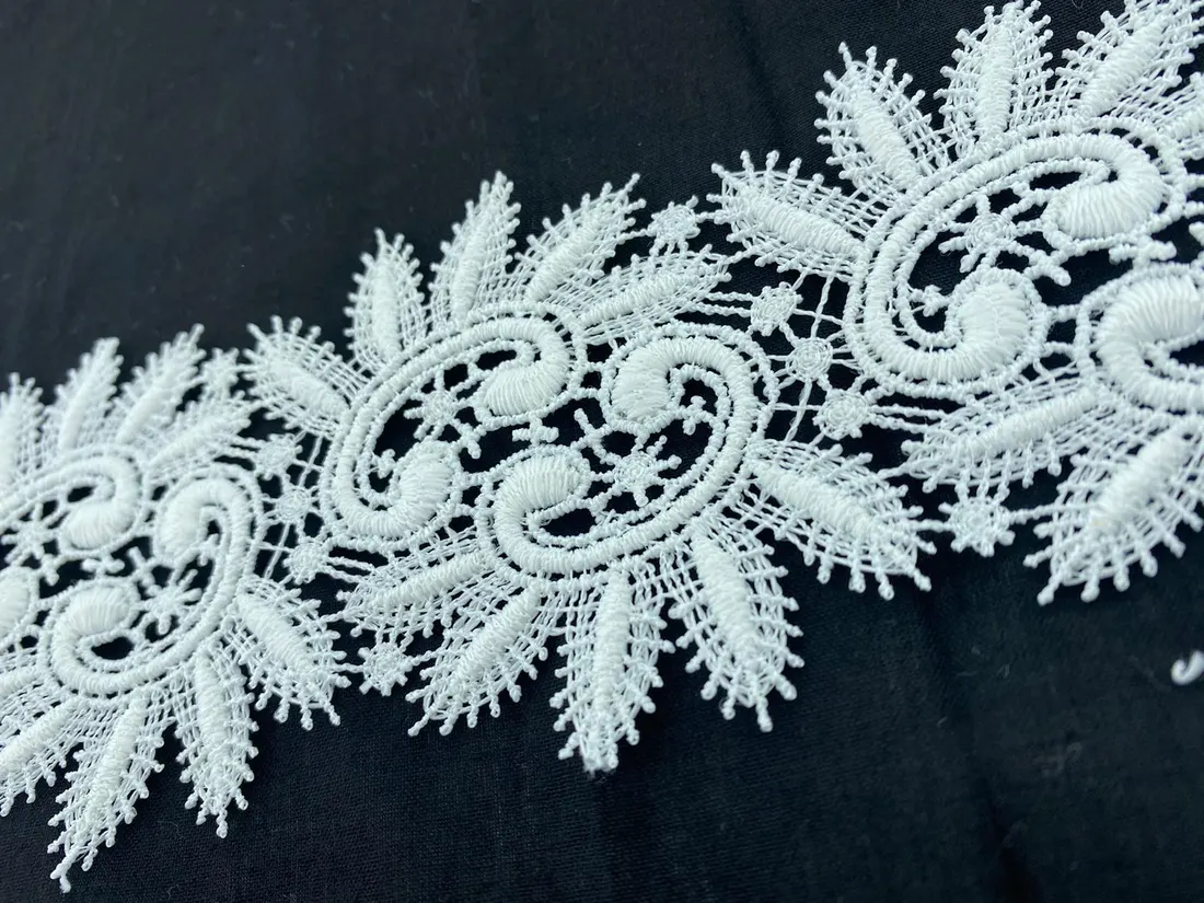 Beyaz Mat Polyester Güpür Brode Bant, 6 cm