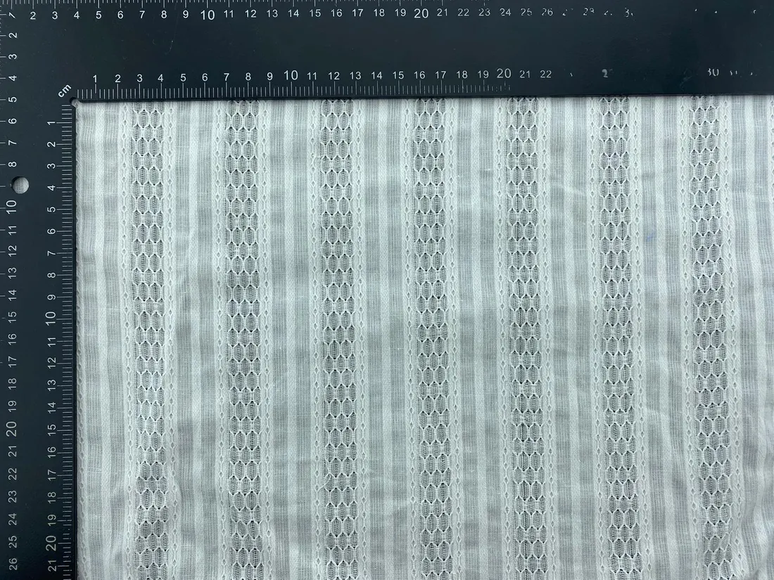 19375 Kumaş · İthal · Lez · Polyester · Vual · Black · 135 Cm