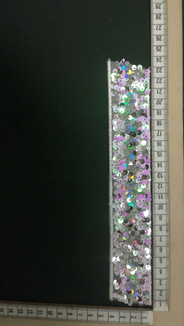 Beyaz Mesh Üzeri Pembe Hologram Pullu Bant, 4 cm