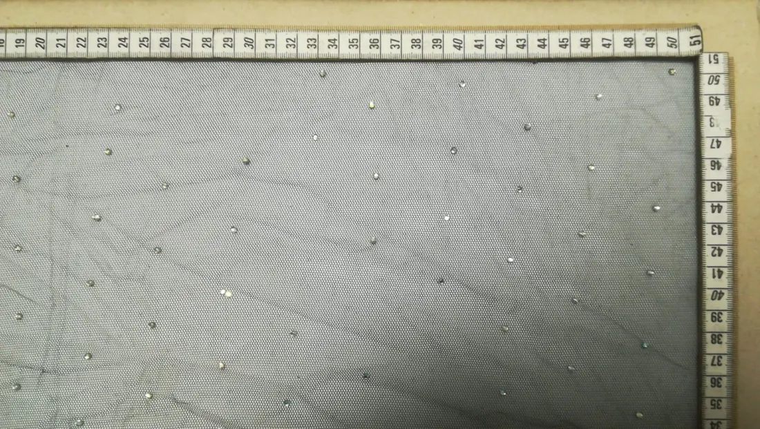 Siyah Taş Yapıştırmalı Tül Üzeri Kumaş, 150 cm