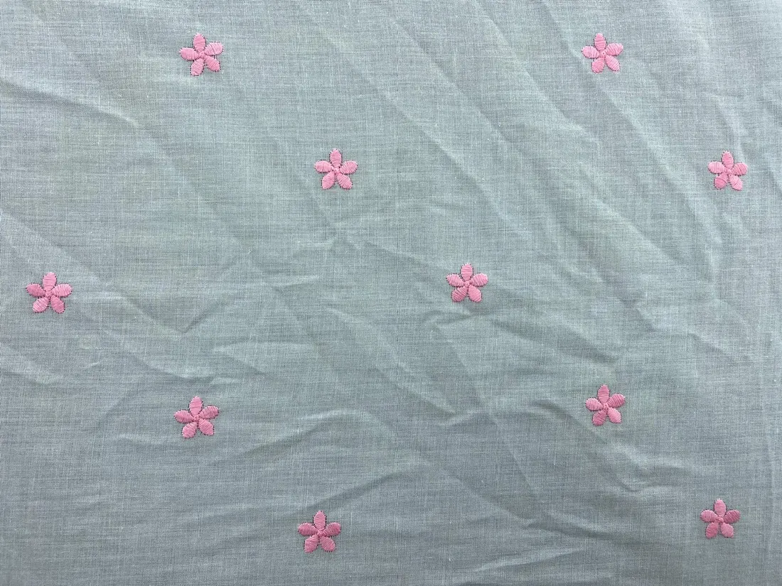 16045 Brode · Yerli̇ · Lez · Vual · Pamuk Polyester · Bohrerli̇ · Pembe Nakiş · Kasar Zemi̇n · 135 Cm