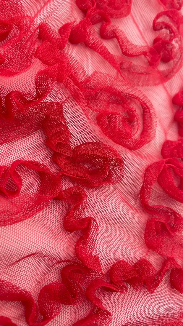 11202 Tül Üzeri · Yerli · Lez · Polyester · Süzeneli · Kırmızı · 125 Cm