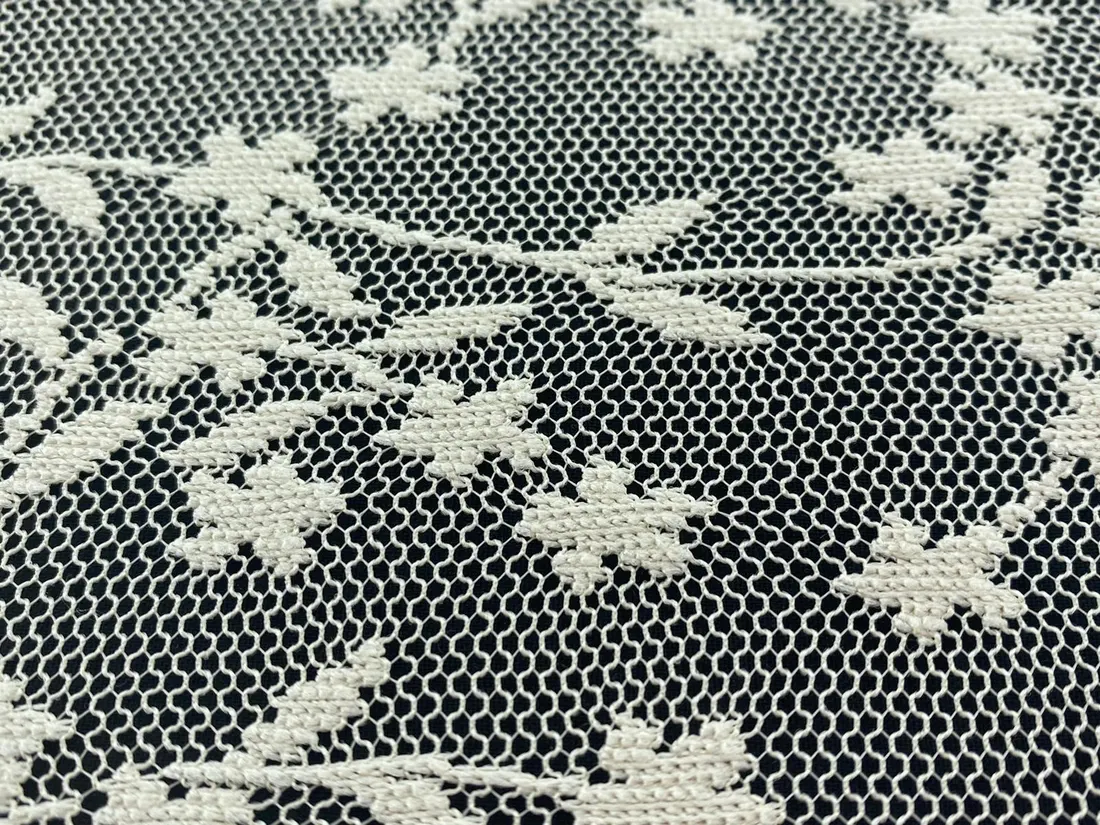 Taş Renk Tül Üzeri Polyester Dantel, 155 cm