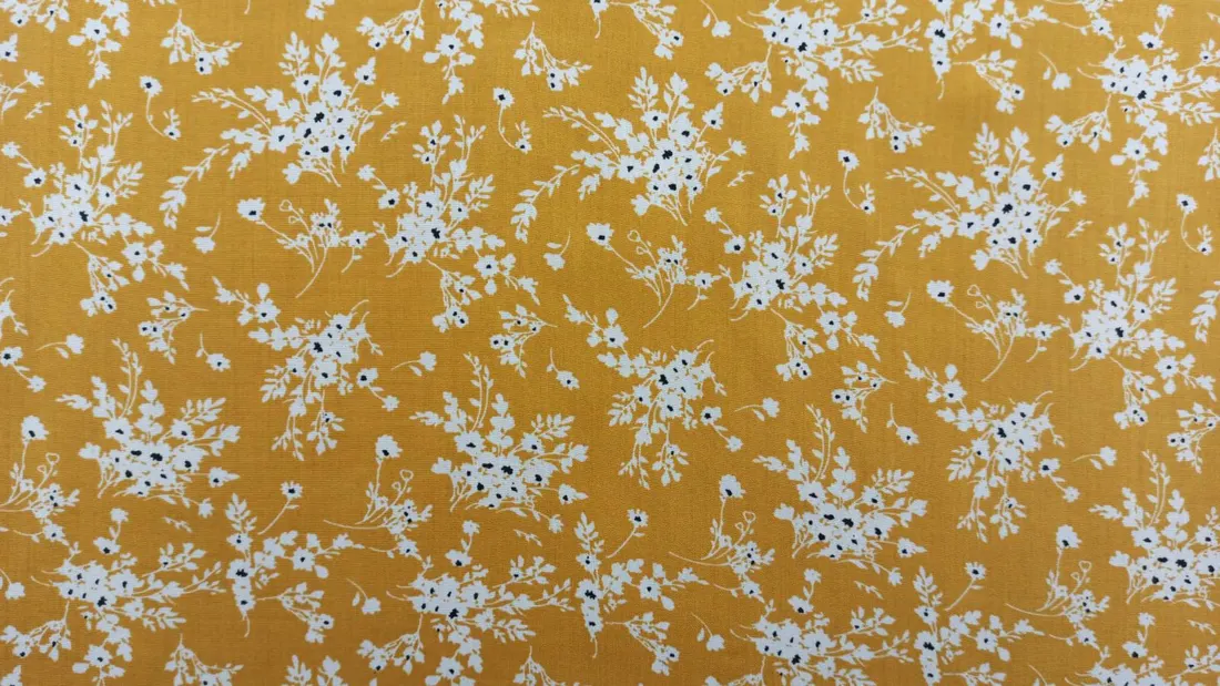 Hardal Çiçek Desenli Viskon Kumaş, 150 cm