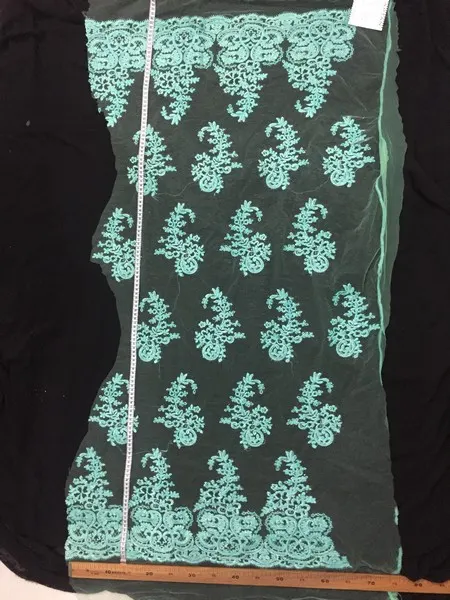 Beyaz Aksesuarlı Polyester Dantel