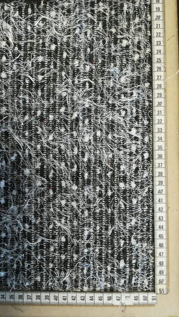 Beyaz Saçaklı İthal Polyester Kumaş, 150 cm