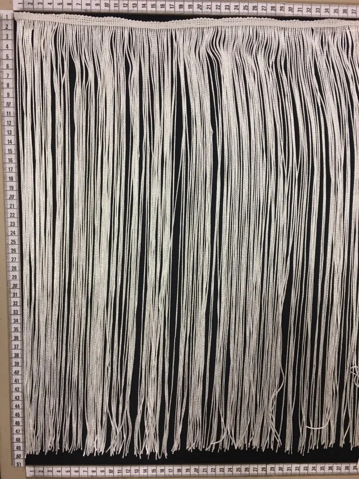 · Saçak · Polyester · Alti Kesi̇k · Si̇yah İpe Gümüş Si̇mli̇ · 50 Cm