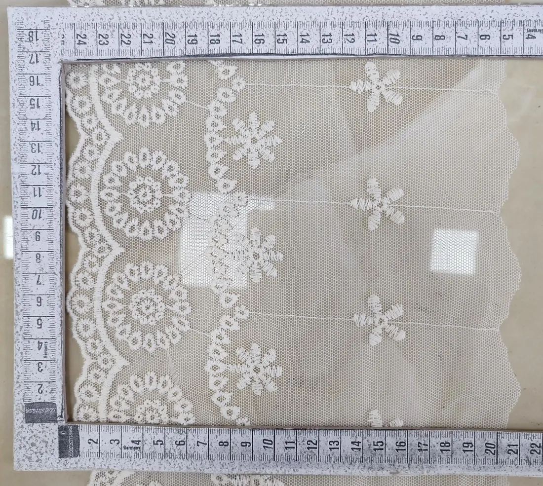 Ham Pamuk Tül Üzeri Brode Bant, 19 cm