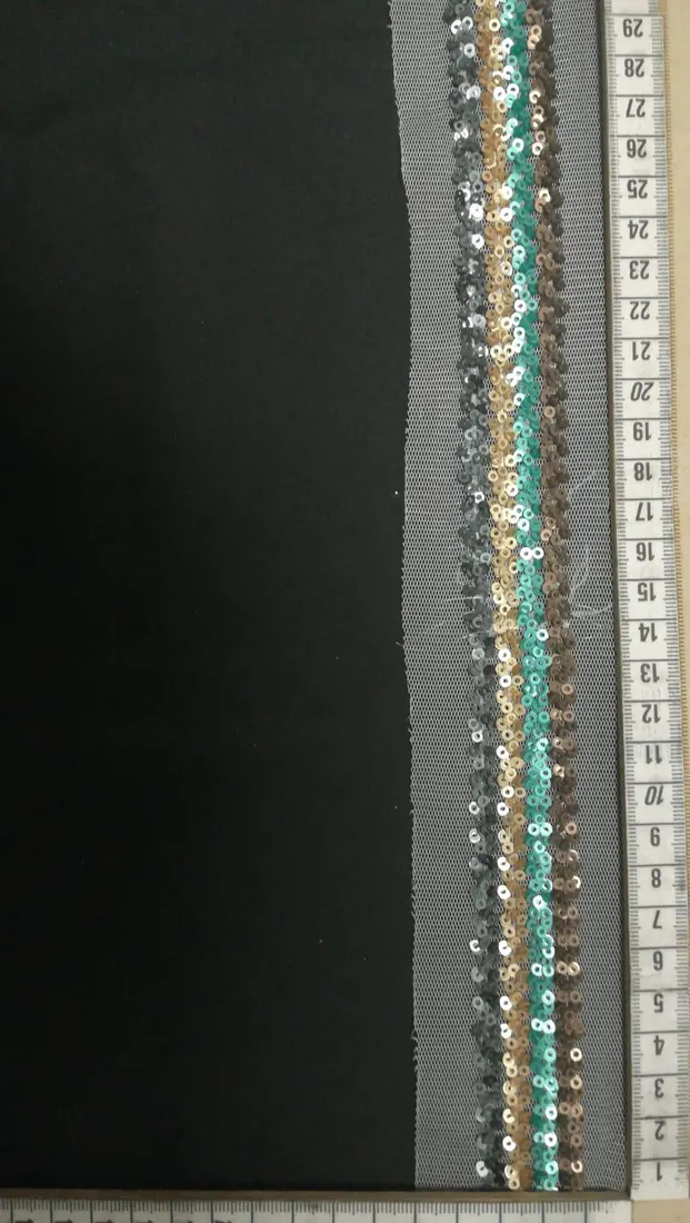 Beyaz Mesh Üzerine Kahverengi-Pullu Şerit, 2.5 cm