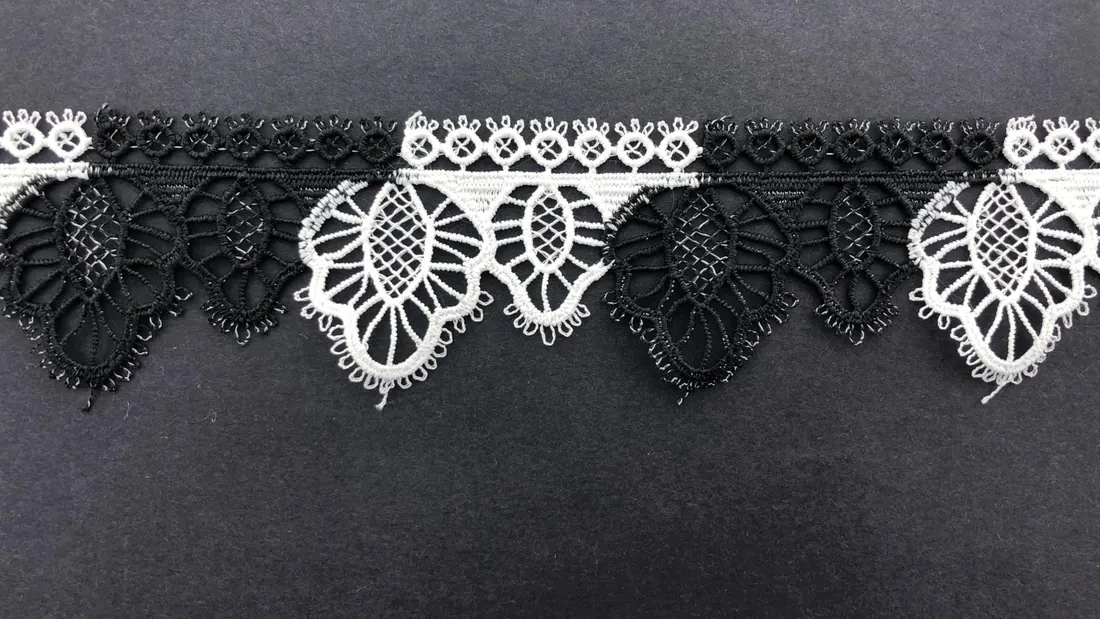 Çift Renk Siyah-Beyaz Mat Polyester Brode Bant, 4.5 cm