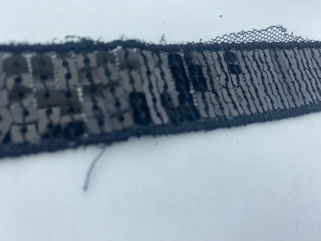 Siyah Pullu Polyester Şerit - 2 cm