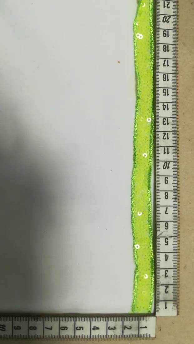 Neon Yeşil Pullu Bant, 1 cm