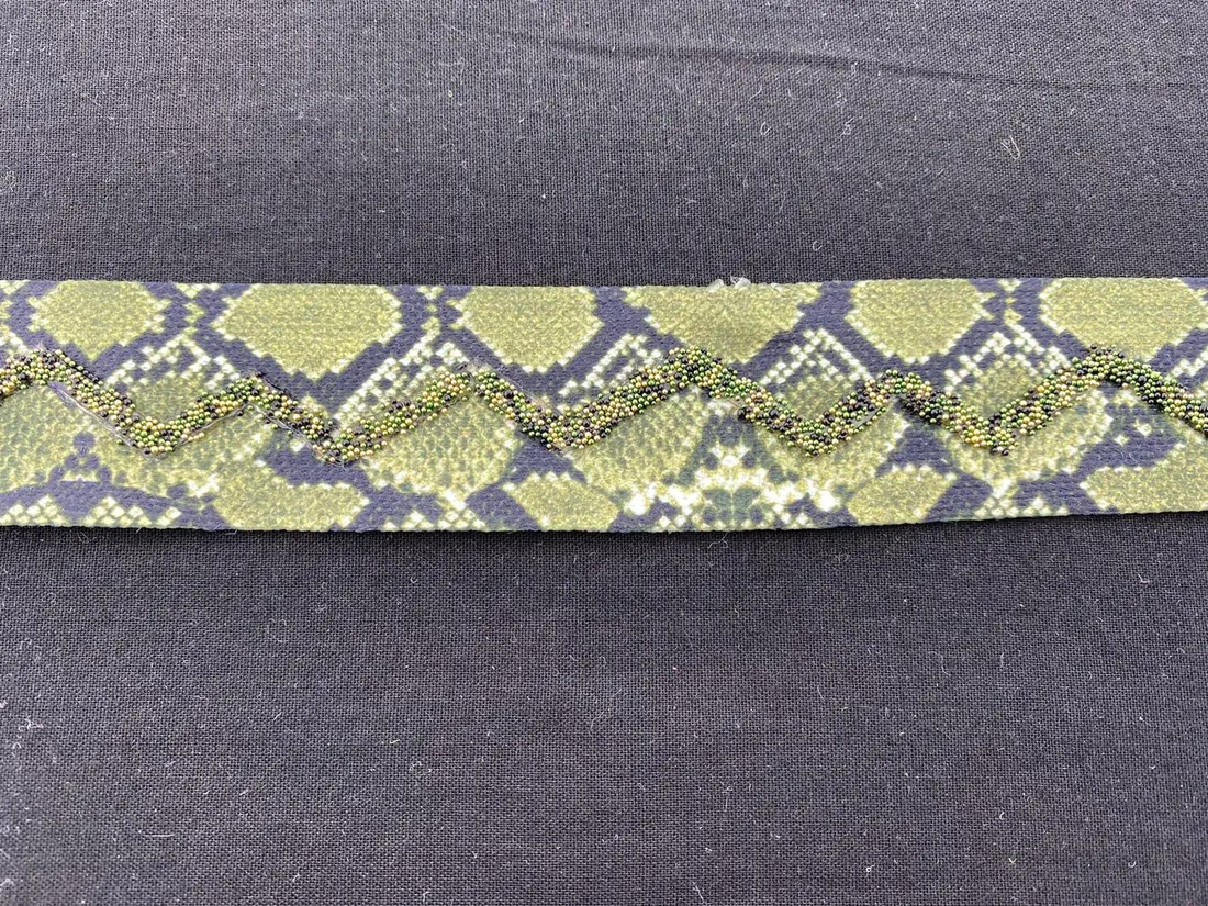 Taşlı Havyarlı Piton Desenli Polyester Raşel Bant, 3 cm