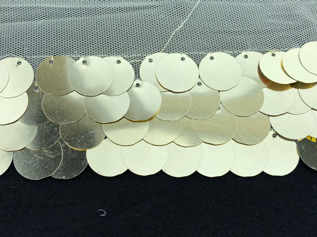 Krem Tül Üzeri Light Gold Pullu Bant, 4.5 cm