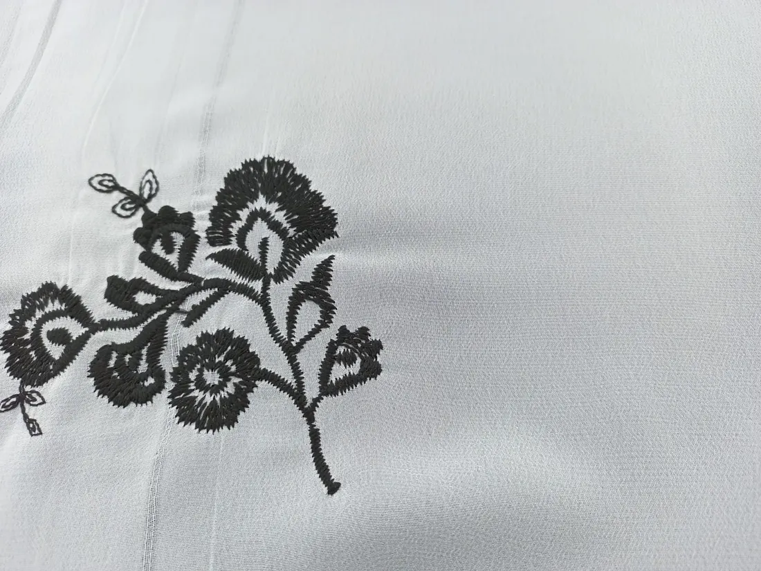 Off White Zemin Şifon Kumaş