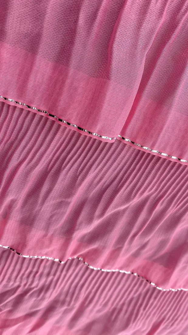 Pembe Fırfırlı Naylon Tül Üzeri İthal Kumaş