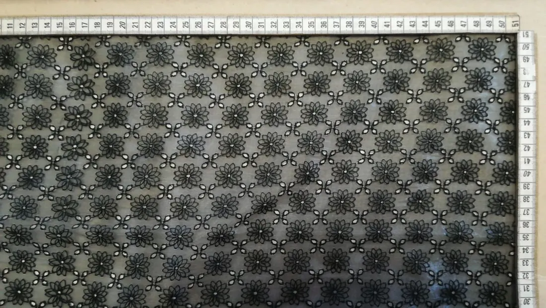 9146 Brode · Yerli · Lez · Organze Tül · Bohrerli · Siyah · 135 Cm